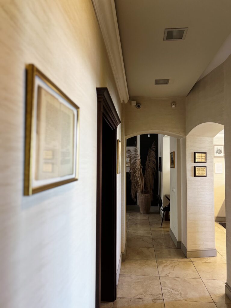 Korytarz kancelarii notarialnej